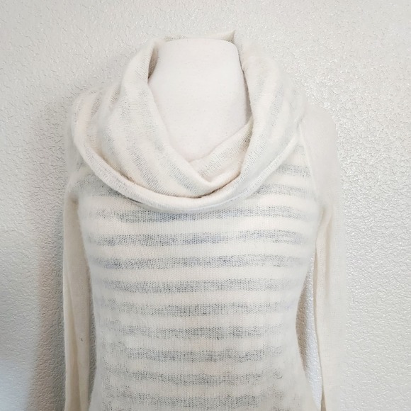 Moth Gray Alpaca Wool Sweater Size XS - Picture 3 of 12